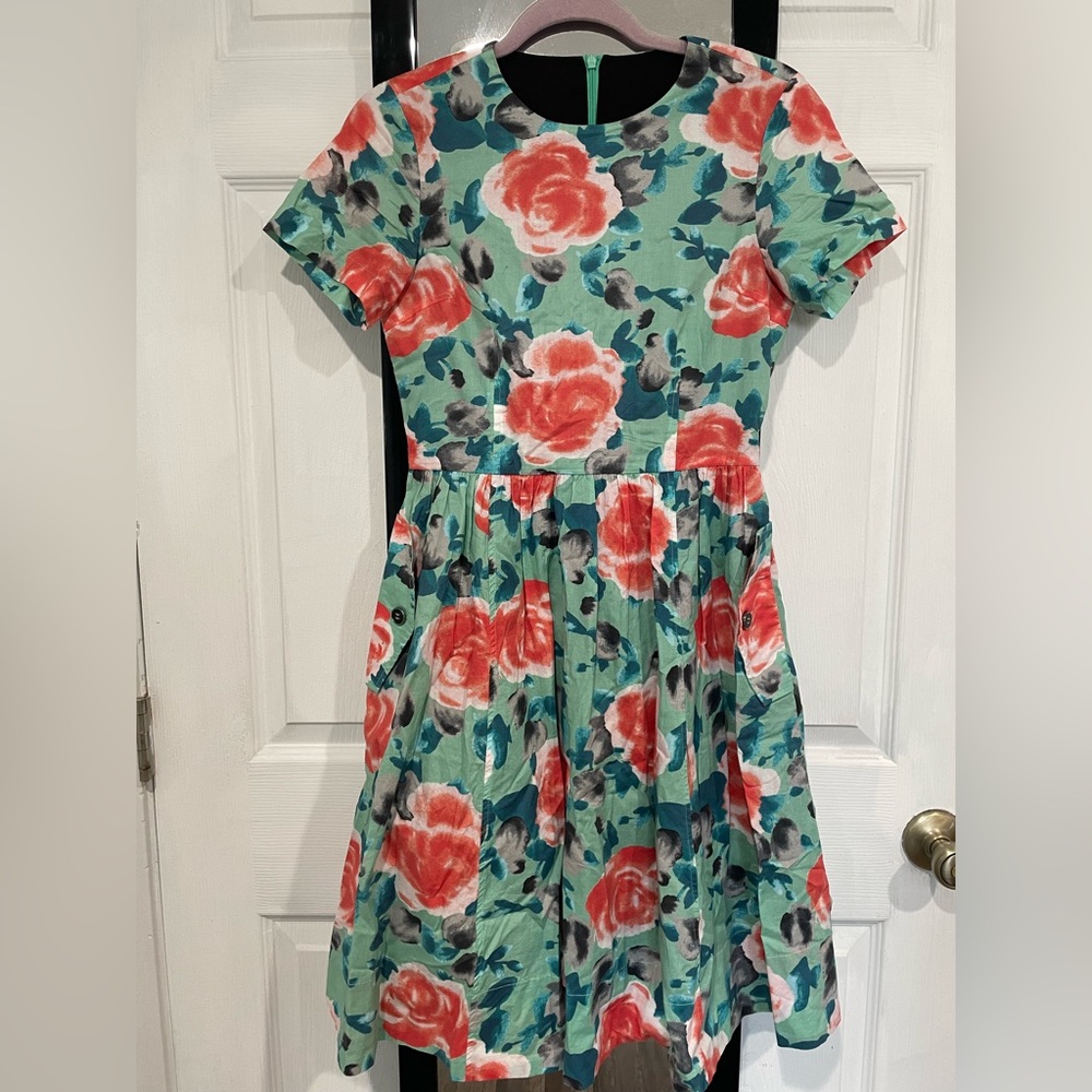Adorable floral swing style dress